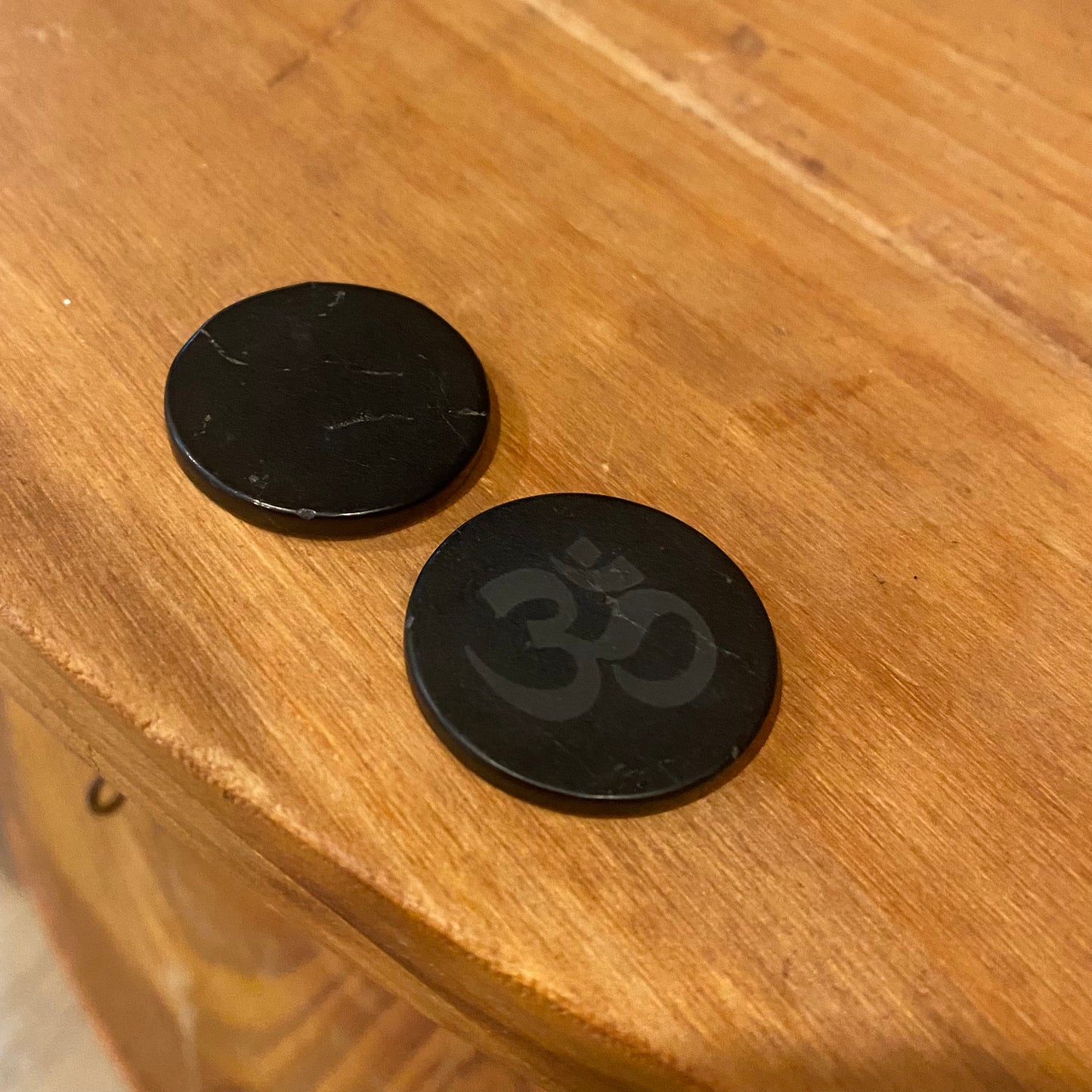 Shungite EMF Shield  Tile - Plain or OM -  Protection Plates for your house (Phone, TV, Computer, etc..) - The Hippie Farmer