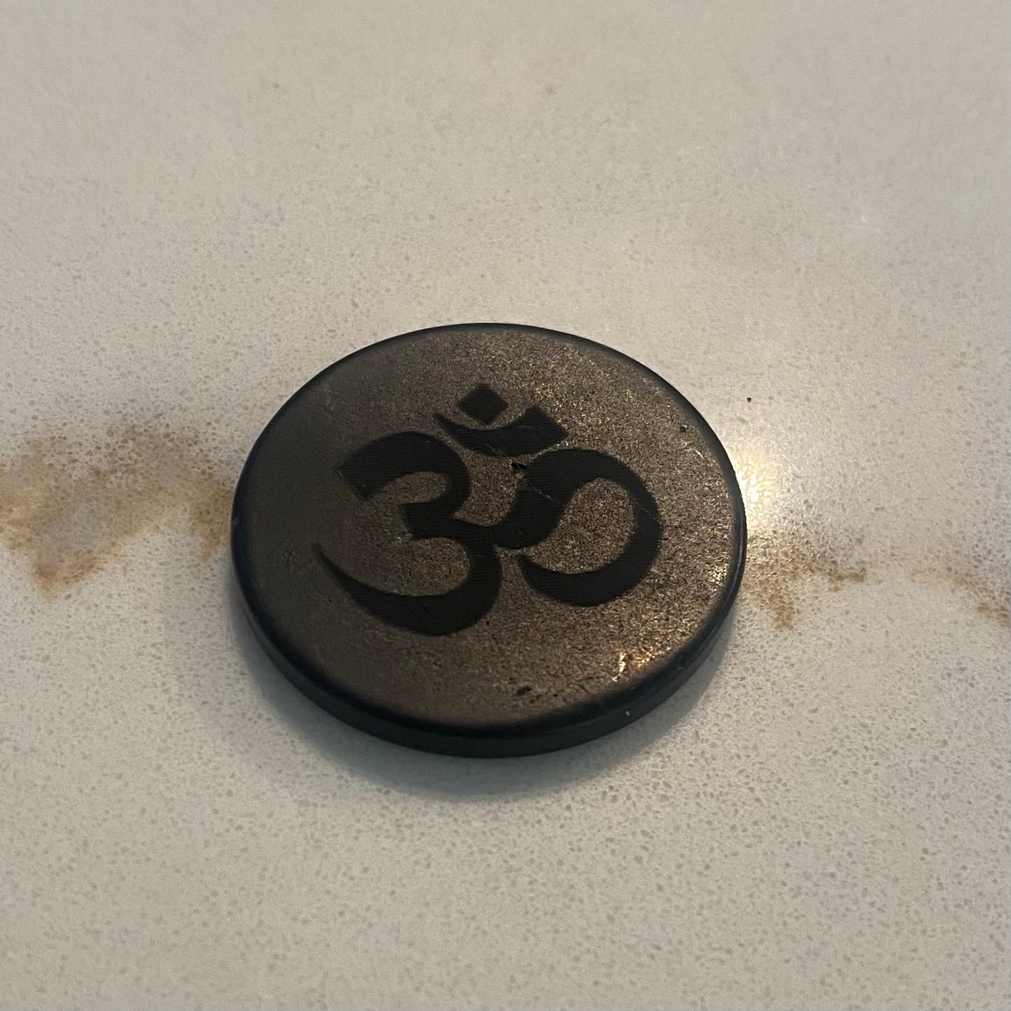 Shungite EMF Shield  Tile - Plain or OM -  Protection Plates for your house (Phone, TV, Computer, etc..) - The Hippie Farmer