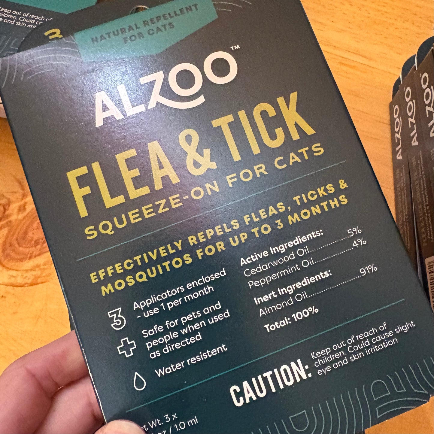 Flea & Tick Natural Repellent - Dogs or Cats - Squeeze on - by ALZOO