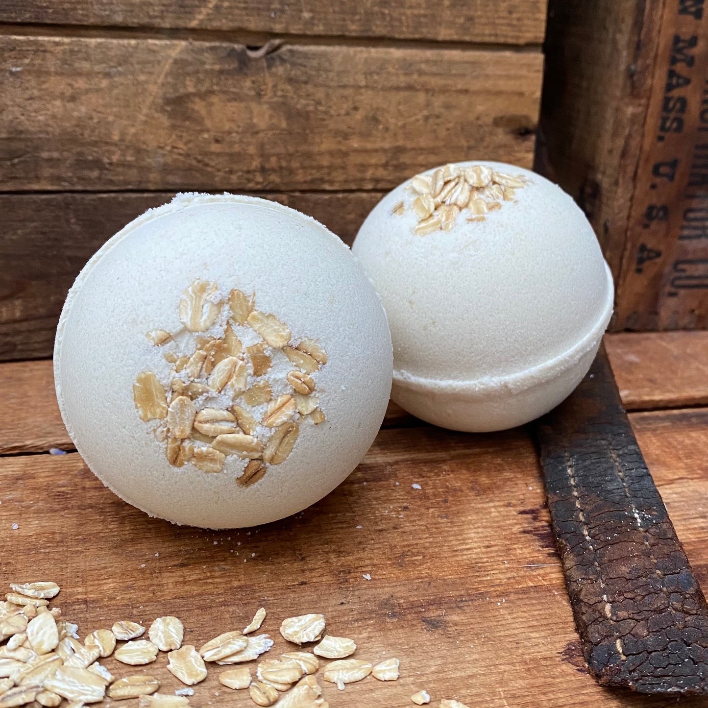 Hippie Bath Bomb with Goat Milk - Colloidal Oatmeal UNSCENTED - 8oz XLARGE - The Hippie Farmer