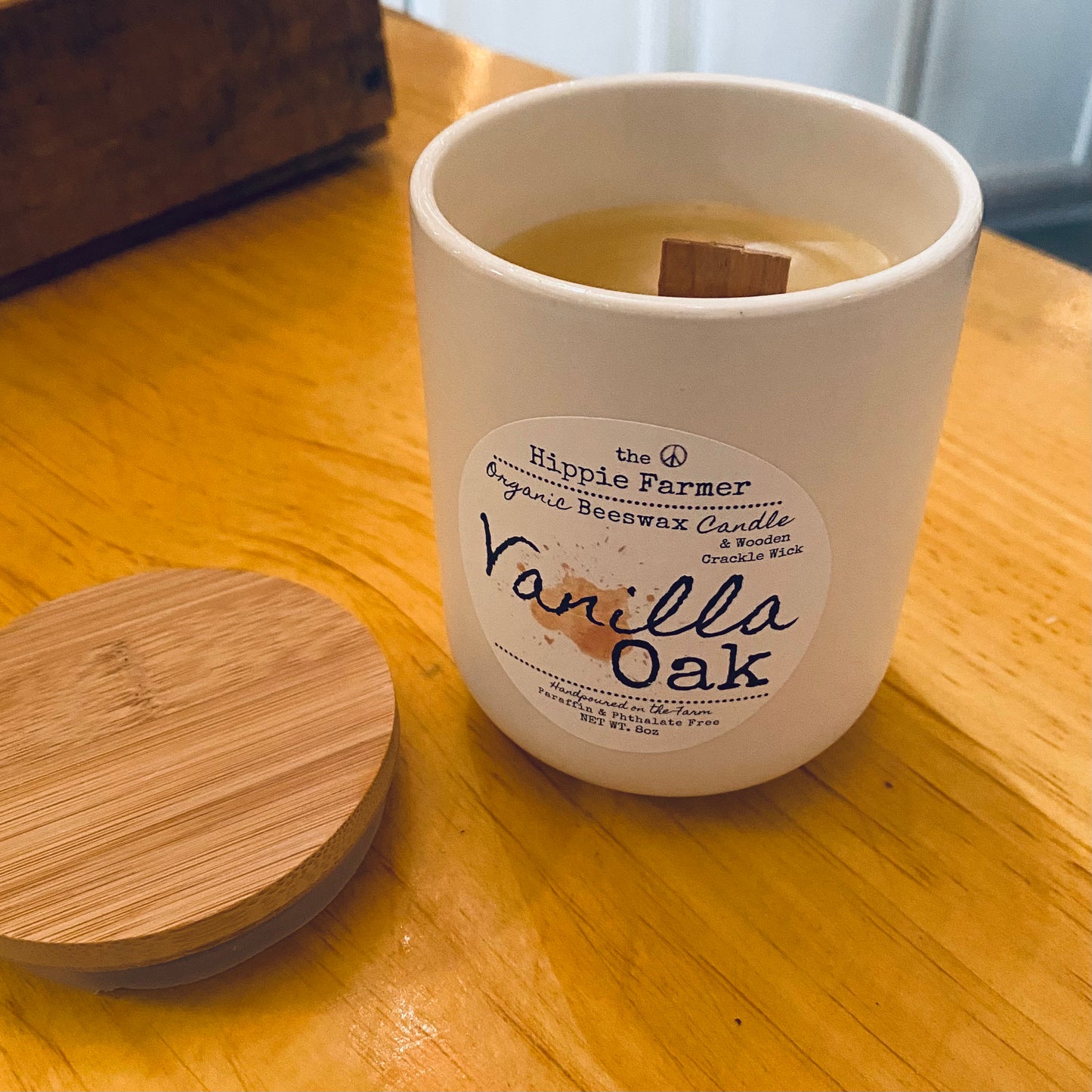 Organic Beeswax Candles with Wooden Crackle Wick - Vanilla Oak - The Hippie Farmer