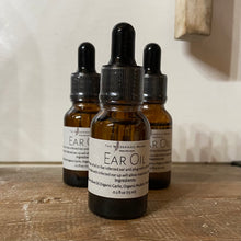 Load image into Gallery viewer, Organic Ear Oil - with Garlic, Mullein &amp; Comfrey - 0.5 oz Dropper