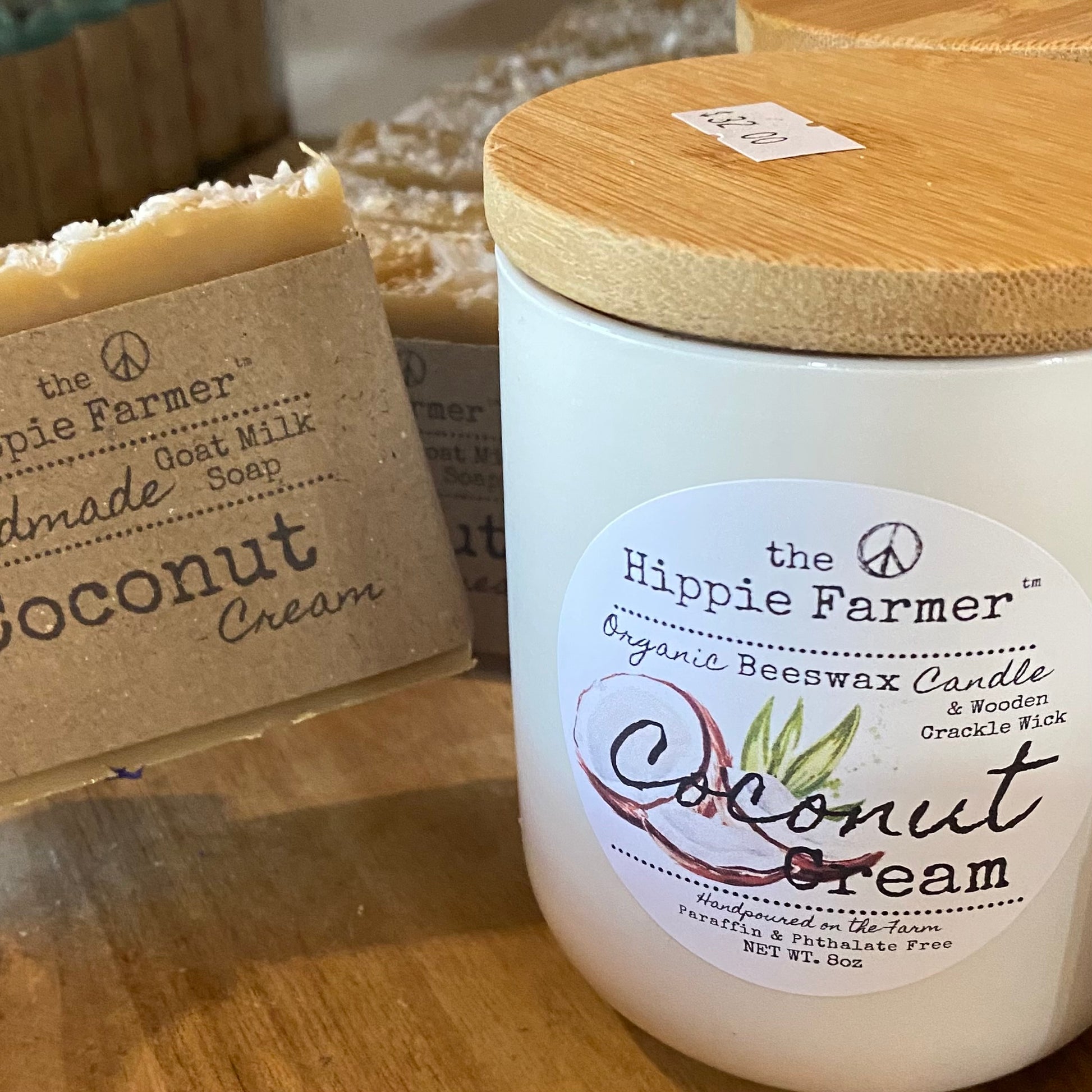Organic Beeswax Candles with Wooden Crackle Wick - Coconut Cream - The Hippie Farmer