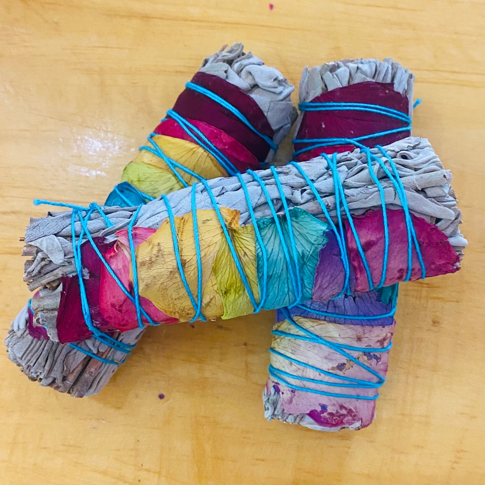 Smudging Bundles - Chakra Sage, White Sage, Juniper or Yerba Santa - The Hippie Farmer